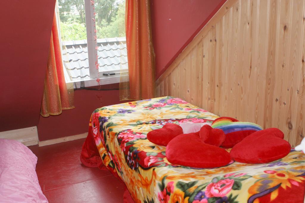 Bed and Breakfast Koningin Van Pieterburen Zimmer foto